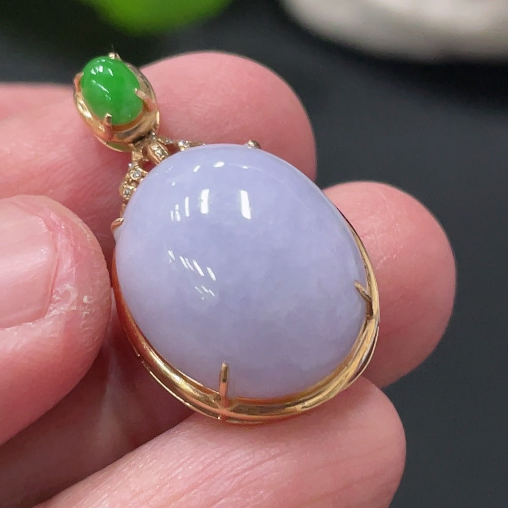 HUILIU HQ jadeite inlaid cabochon pendant with diamond accents, showcasing a polished jade gemstone with intricate inlay work.