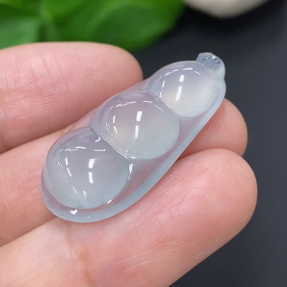 Huiliu Jadeite Blessed Bean Inlay Piece showcasing finely crafted green jade with intricate inlay details.