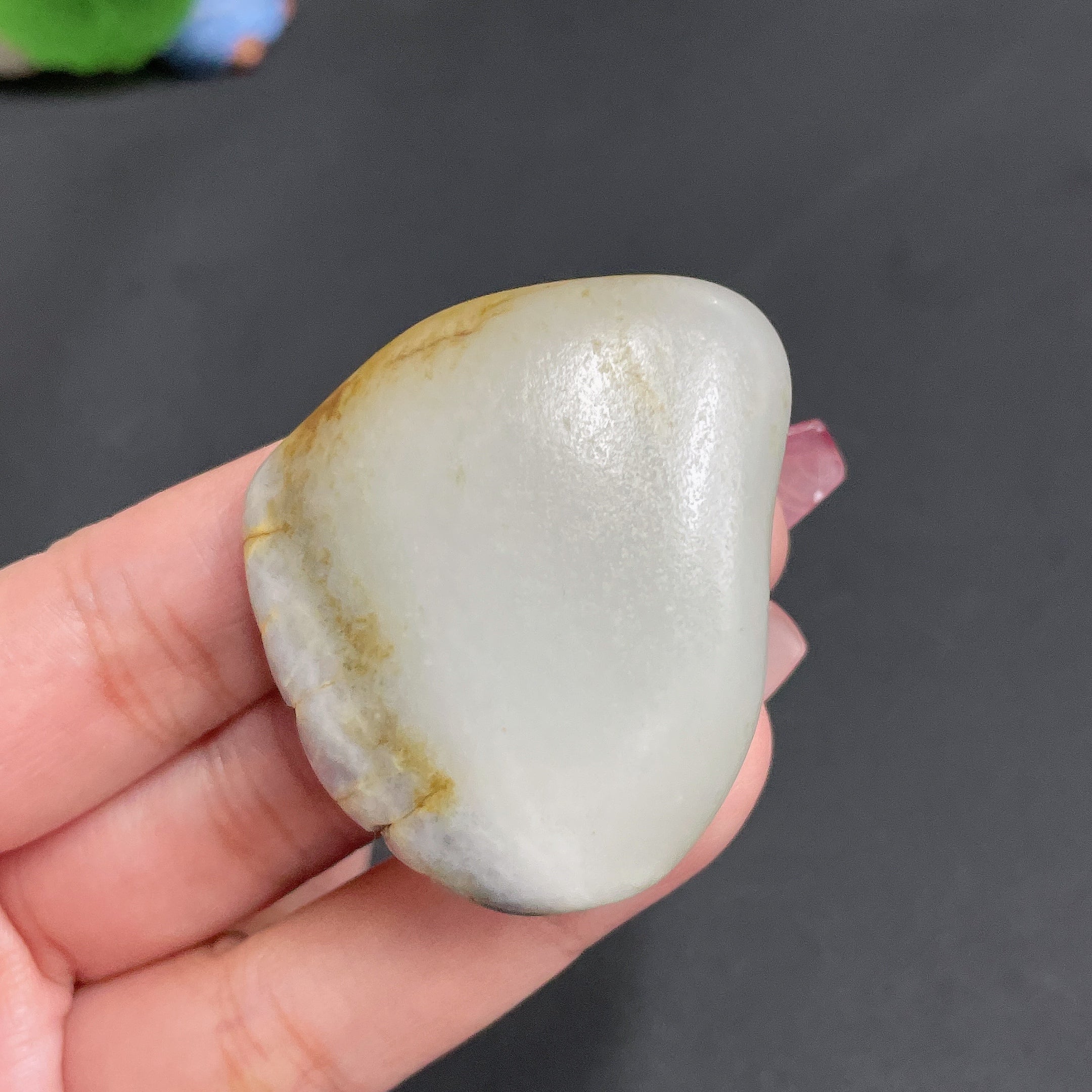Hetian Jade, undetermined skin color origin, total weight approx. 51.1g