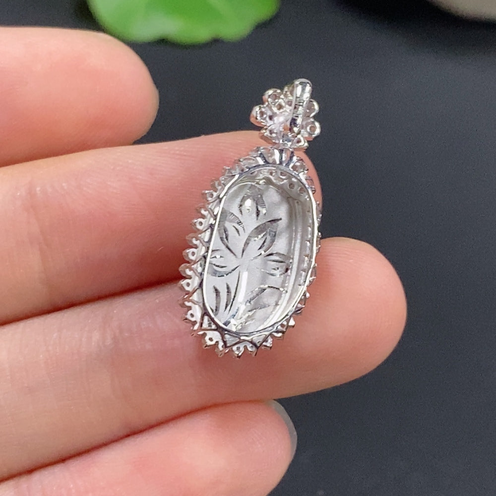 Jadeite Leaf Inlaid Pendant 18K Gold (Non-Diamond)