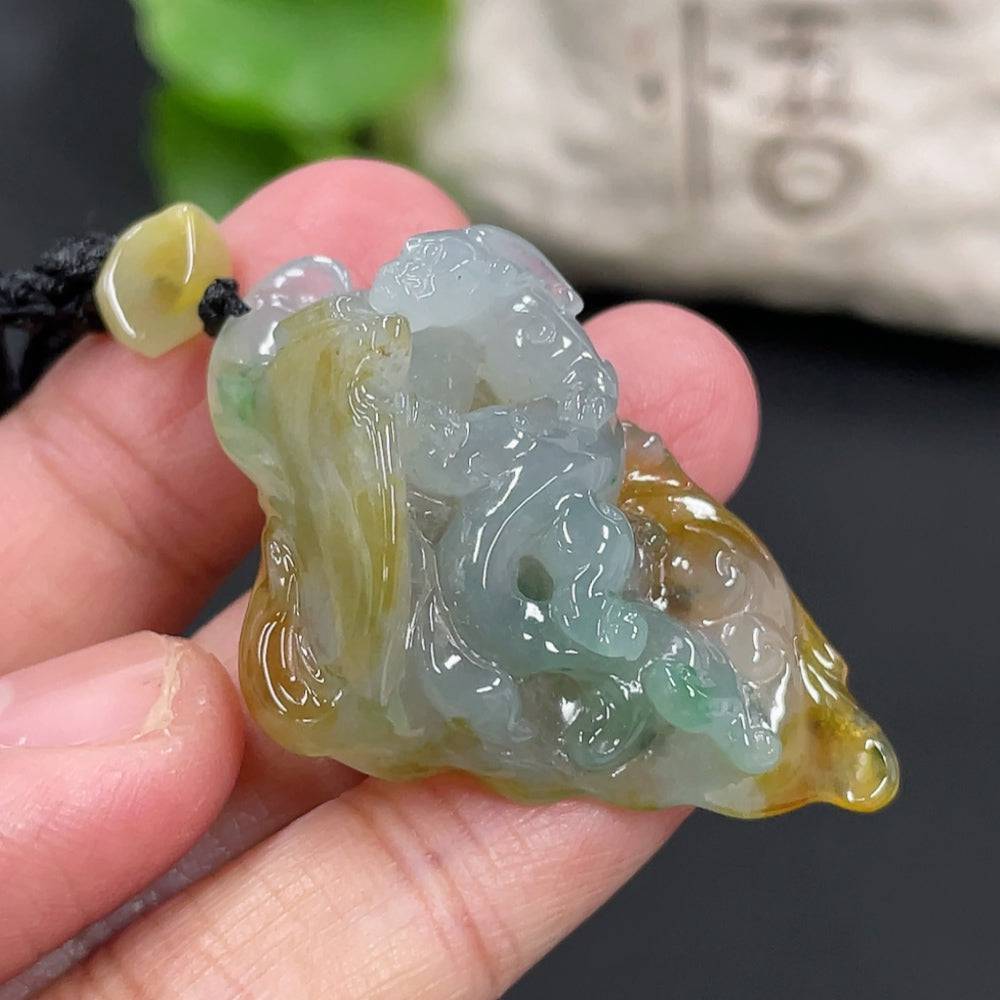 Jadeite dragon pendant from HUILIU HQ, carved jade jewelry with intricate dragon detail, weighing approximately 16.38 grams.