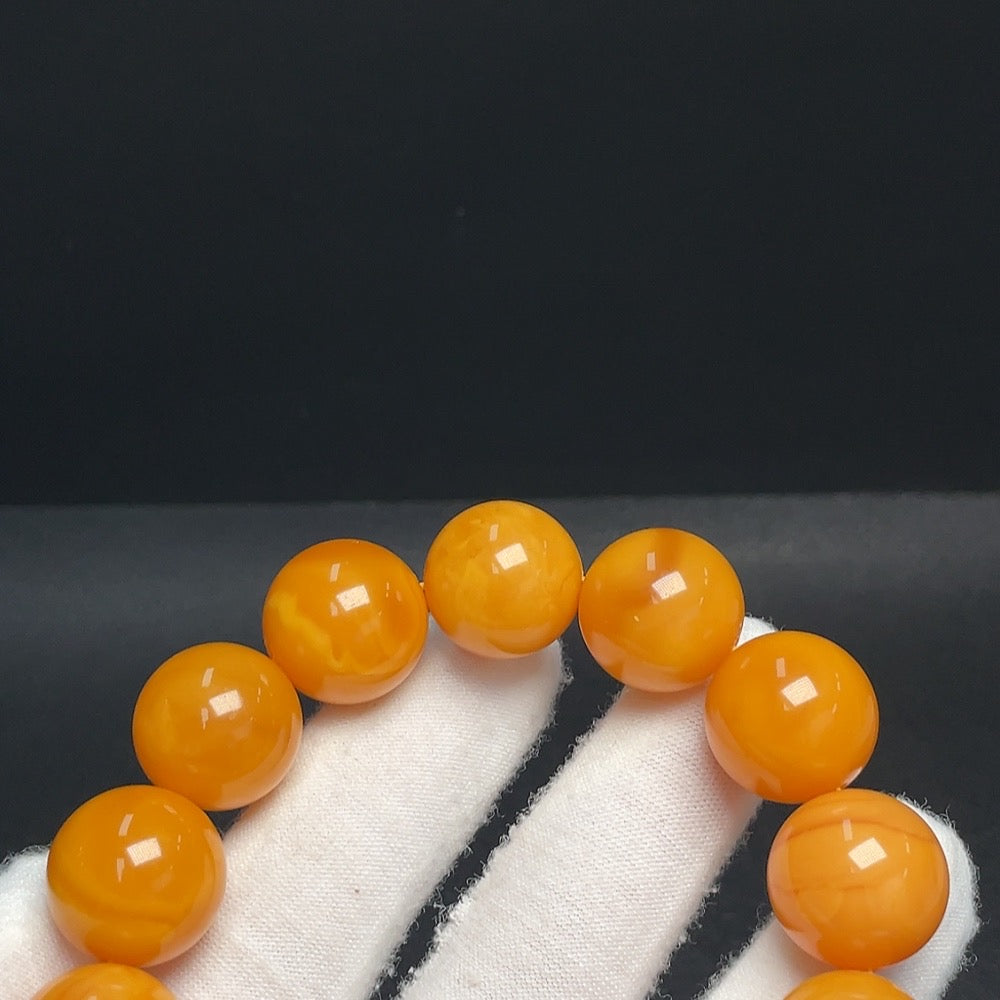 Amber Beeswax Bracelet Total Weight Approx. 30.46g Size About 15.8mm