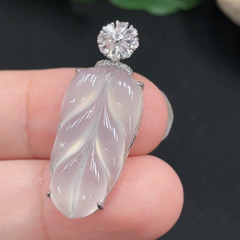 Jadeite Leaf Inlay Pendant 18K Gold Total Weight Approx. 2.6g (With Diamond Accents Only Smallest Side Stones)
