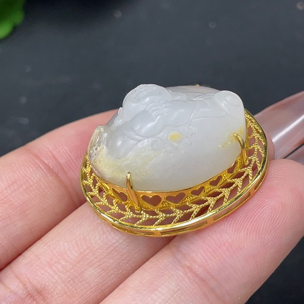 Hetian Jade Pendant - Buddha Figure, Undetermined Skin Color Origin, Contains Other Mineral Components, Approximately | Huiliu Certified