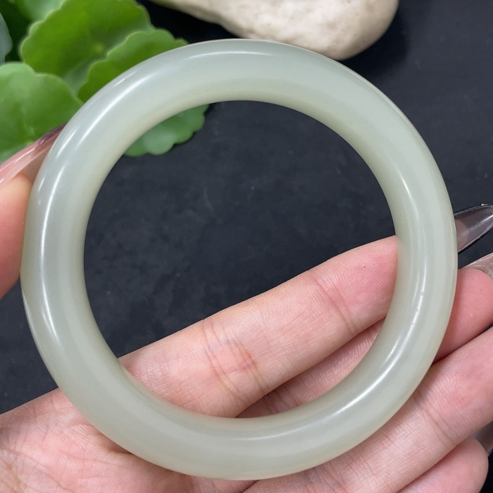 Hetian Jade Round Bracelet Size 55.8 Total Weight Approx. 58.6g