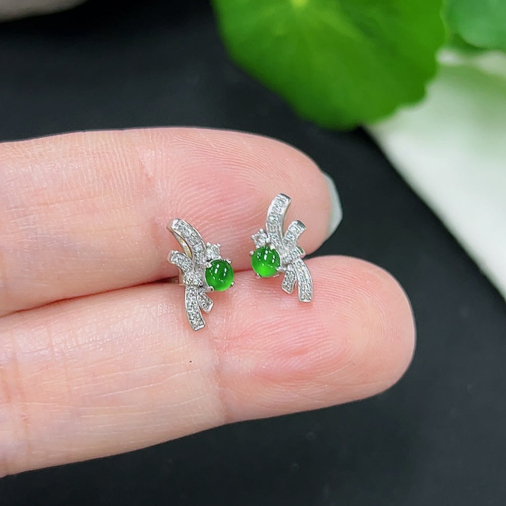 Jadeite inlaid earrings pair 18K gold total weight approx. 0.9g (with diamond accents)