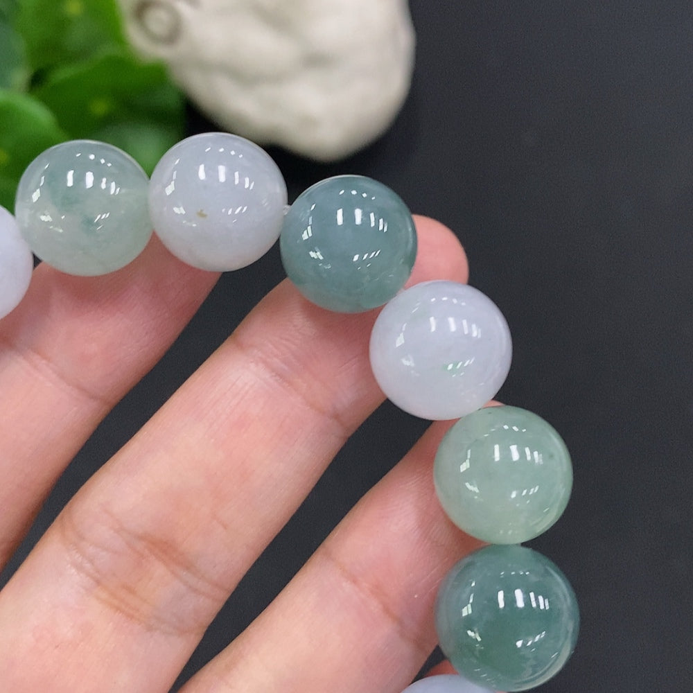 Jadeite Bead Necklace Approximately 13mm Total Weight About 60.9g