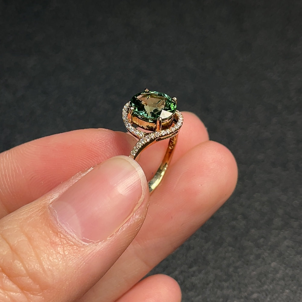 Tourmaline Ring with Diamond Accents, 65% Gold Content, Total Weight Approx. 2.19g, Size 12