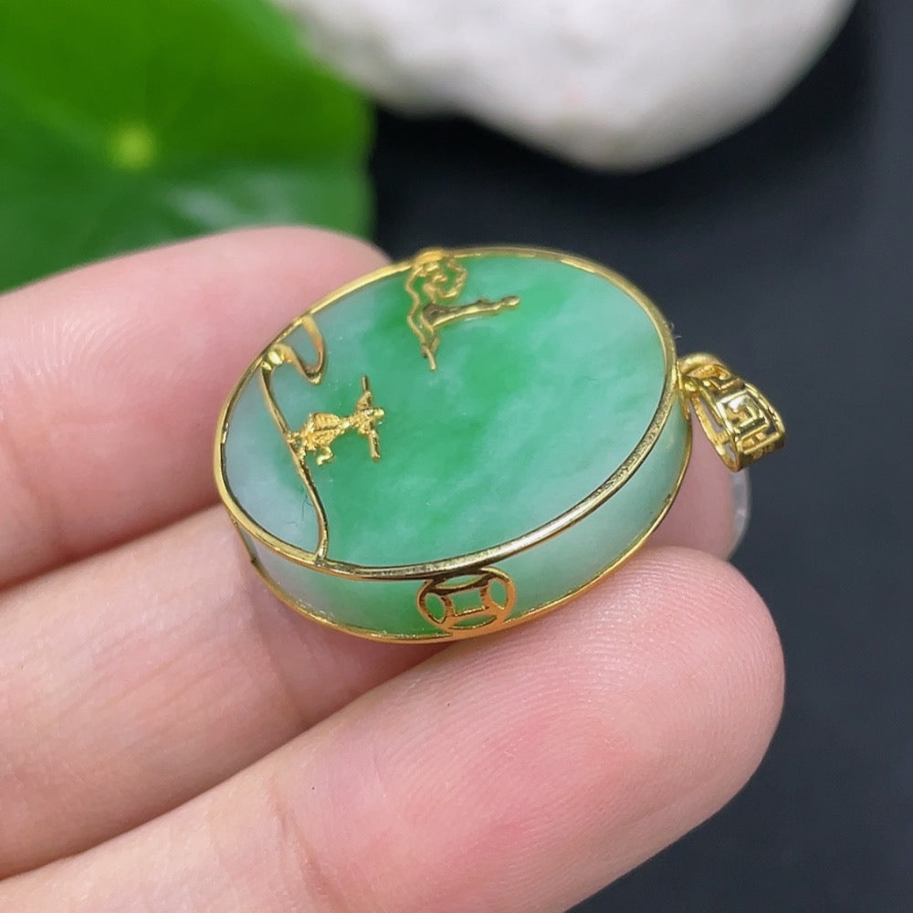 Jadeite Plain Pendant with 18k Gold, Total Weight Approx. 5.07g