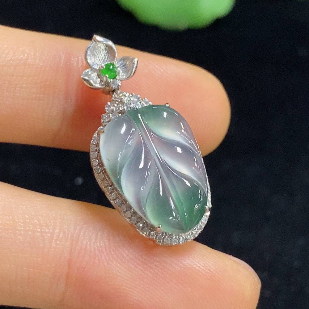 HUILIU HQ jadeite leaf pendant with 18k gold inlay and diamond accents, weighing approximately 2.53 grams.