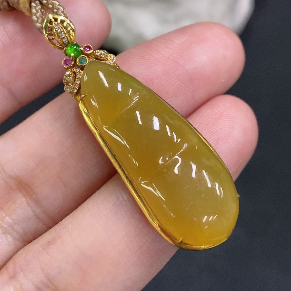 Jadeite Fudu Bead Inlaid Pendant 18K Gold Total Weight Including Rope Approx. 6.1g (Yellow Color Origin Undetermined) (Non-Diamond) (Rope Accessory Non-Gold)
