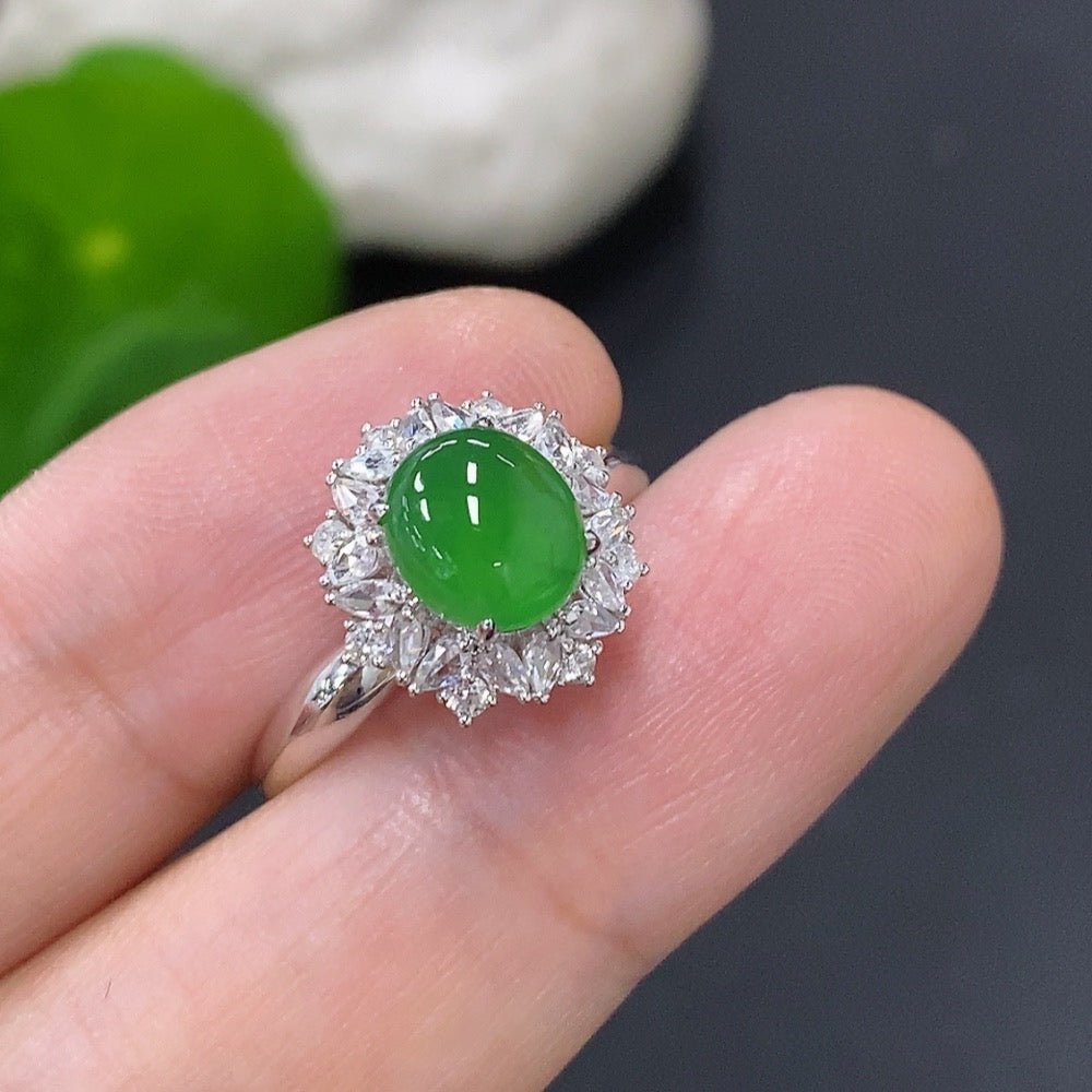 Jadeite Cabochon Ring 18k Gold Total Weight Approx. 2.8g Size 14 with Diamond Accents