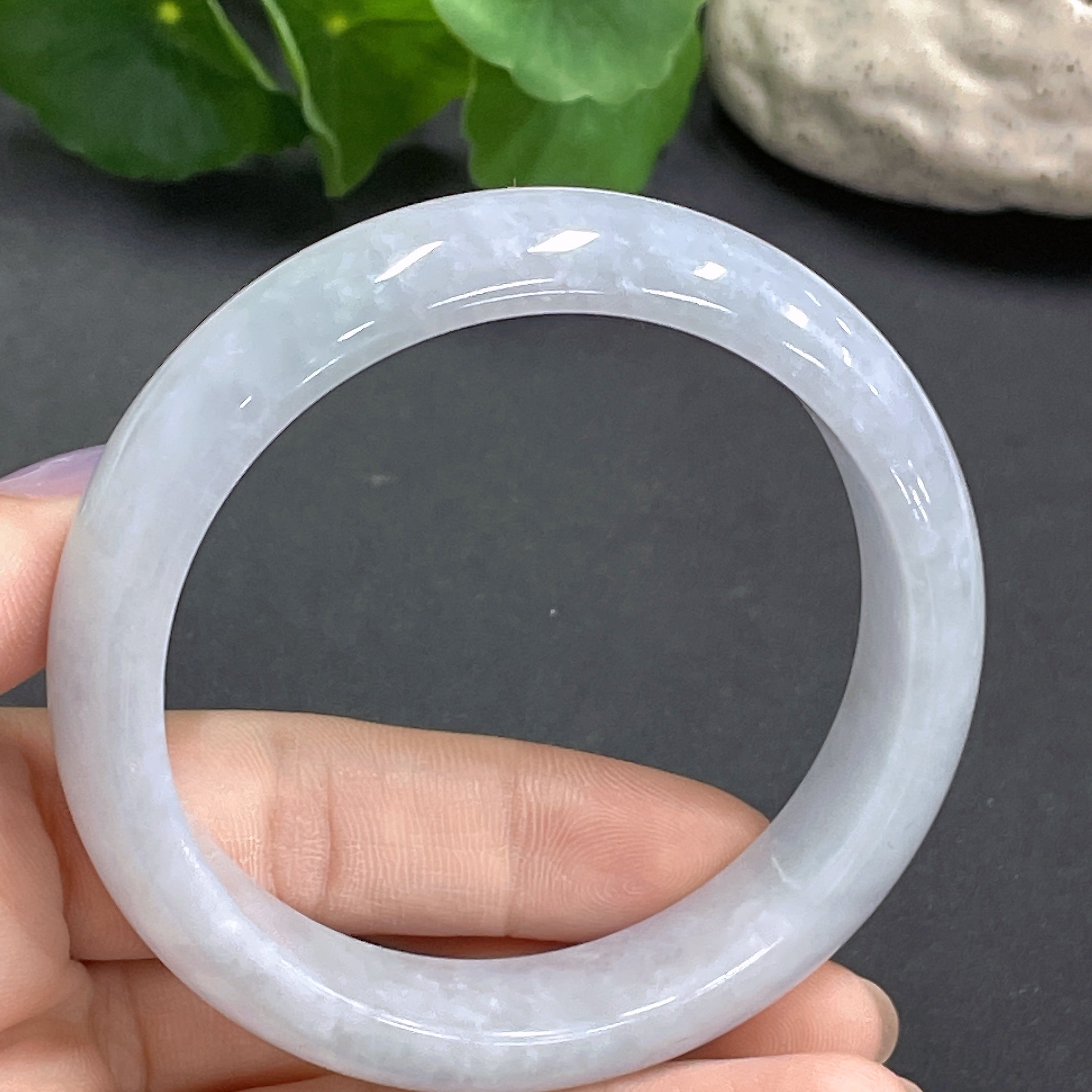 Jadeite Bangle Size 55.5mm Total Weight 56.320g