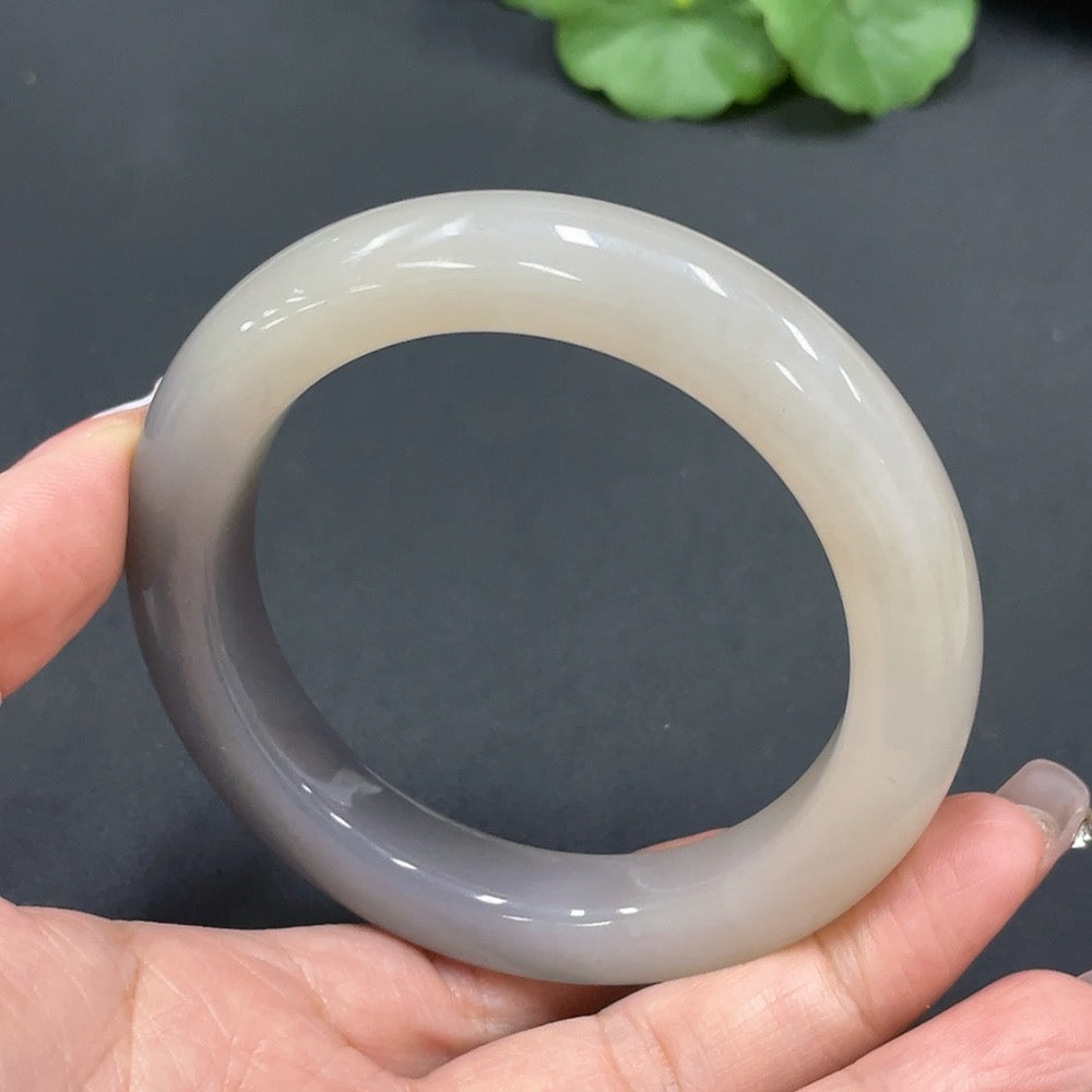 Hetian Jade Round Bracelet Size 58.5 Total Weight Approx. 72.04g