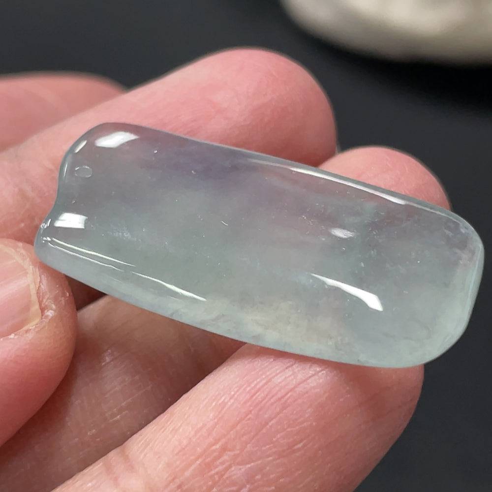 Jadeite Guanyin pendant from HUILIU HQ, carved in jade with a polished finish, weighing approximately 6.2 grams.