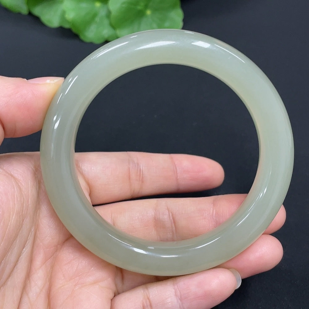 Hetian Jade Round Bracelet Size 56.3 Total Weight Approx.57g