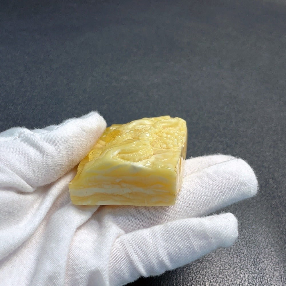 Amber Beeswax Pendant, Total Weight Approx. 44.76g