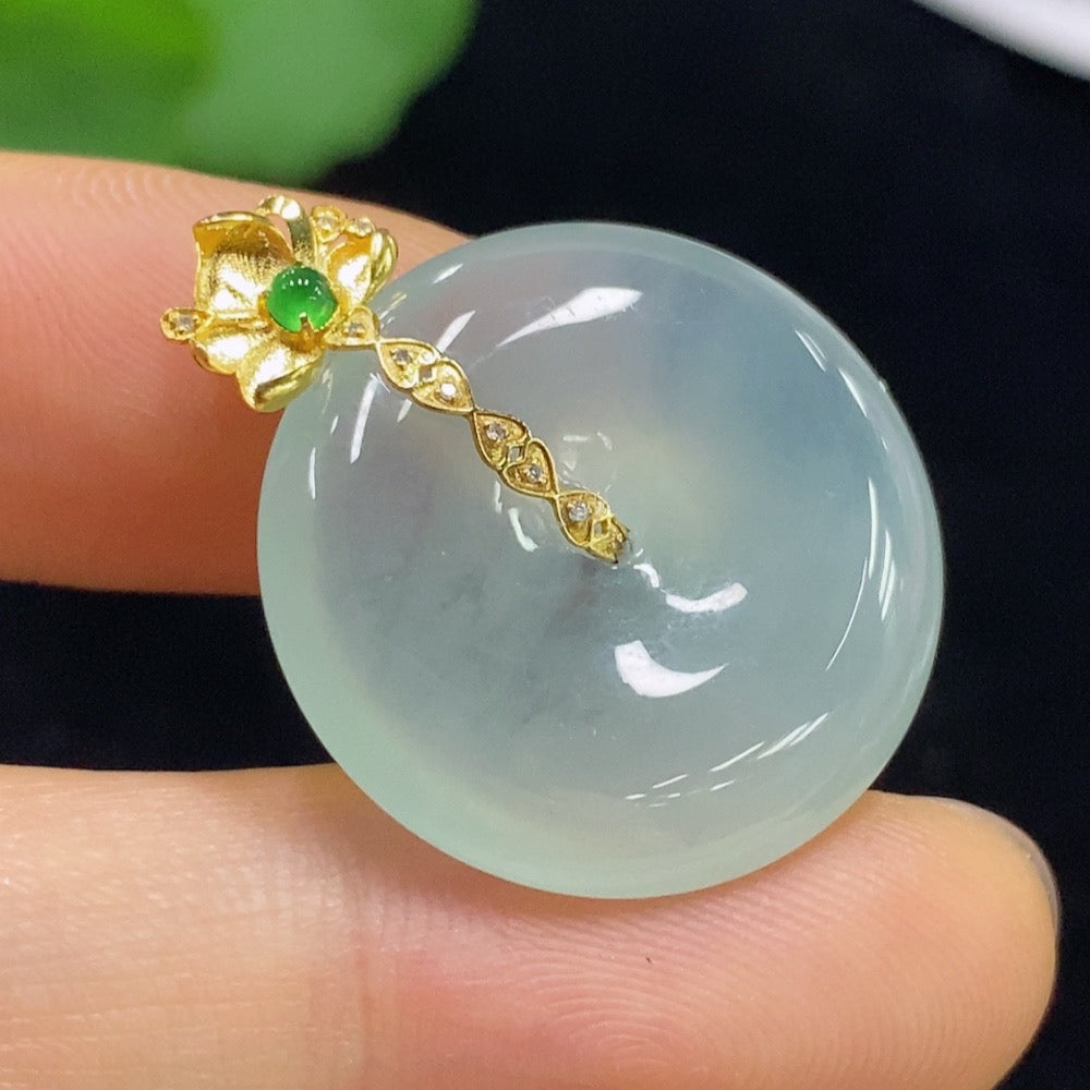 Jadeite Peace Knot Pendant . (Non-Diamond) | Huiliu Certified