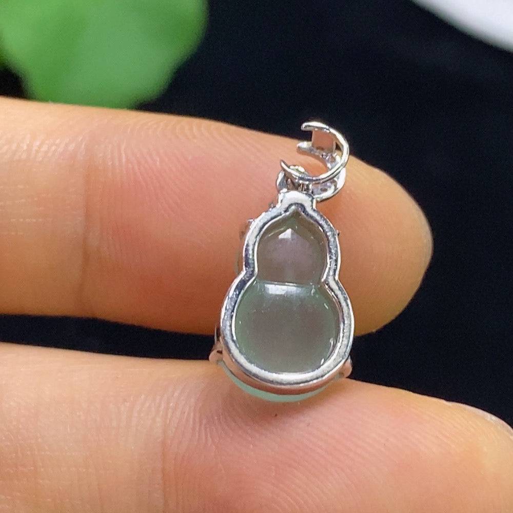 HUILIU HQ jadeite gourd pendant with diamond accents, 18k gold inlay, showcasing intricate craftsmanship and elegant design.