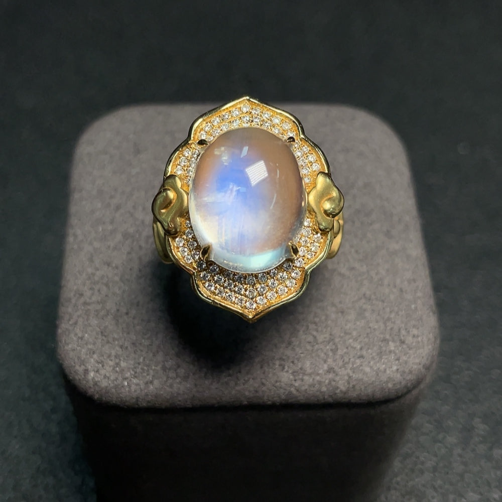 18K gold Feldspar ring with gemstone details, HUILIU HQ brand, size 18, total weight approx. 10.21g, elegant jewelry piece.