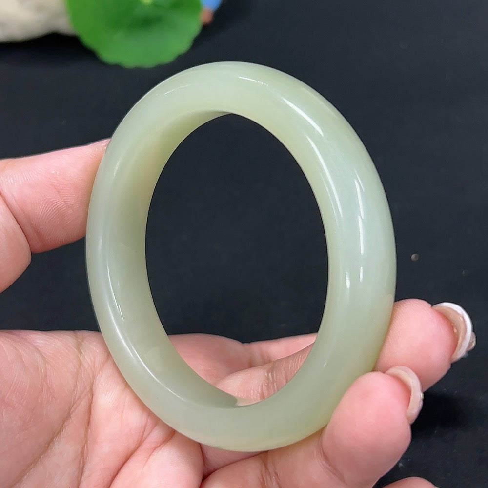Hetian Jade Round Bracelet Size 54.3 Total Weight Approx. 55.4g