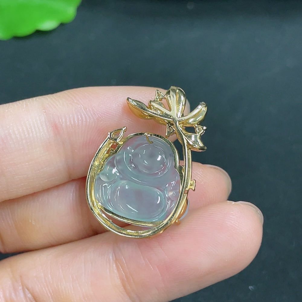 Jadeite pendant featuring a Buddha design, weighing approx. 4.9g, with 18k gold details and no diamond, from HKHQ.