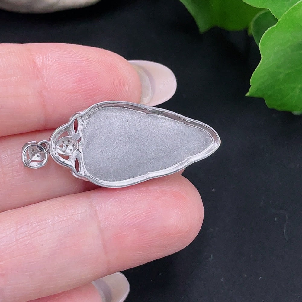 Jadeite Leaf Inlaid Pendant 18K Gold Total Weight Approx. 2.9g (with Diamond Accents)