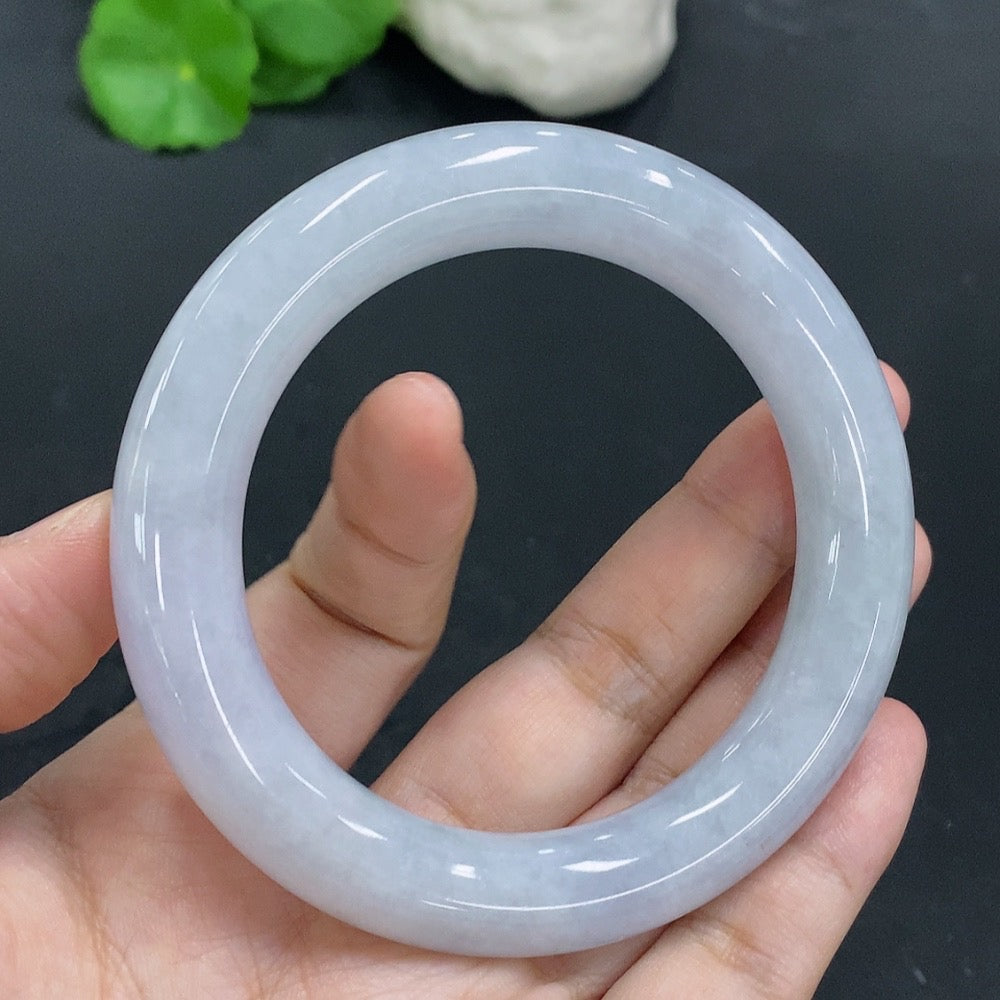 Jadeite Round Bangle Size 57.3