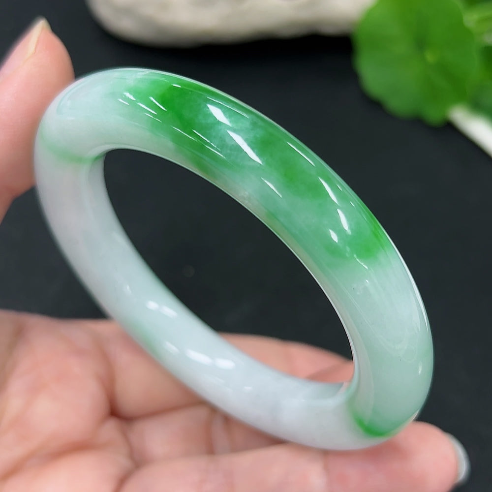 Jadeite Round Bangle Size 52.8 Total Weight Approx. 64.2g