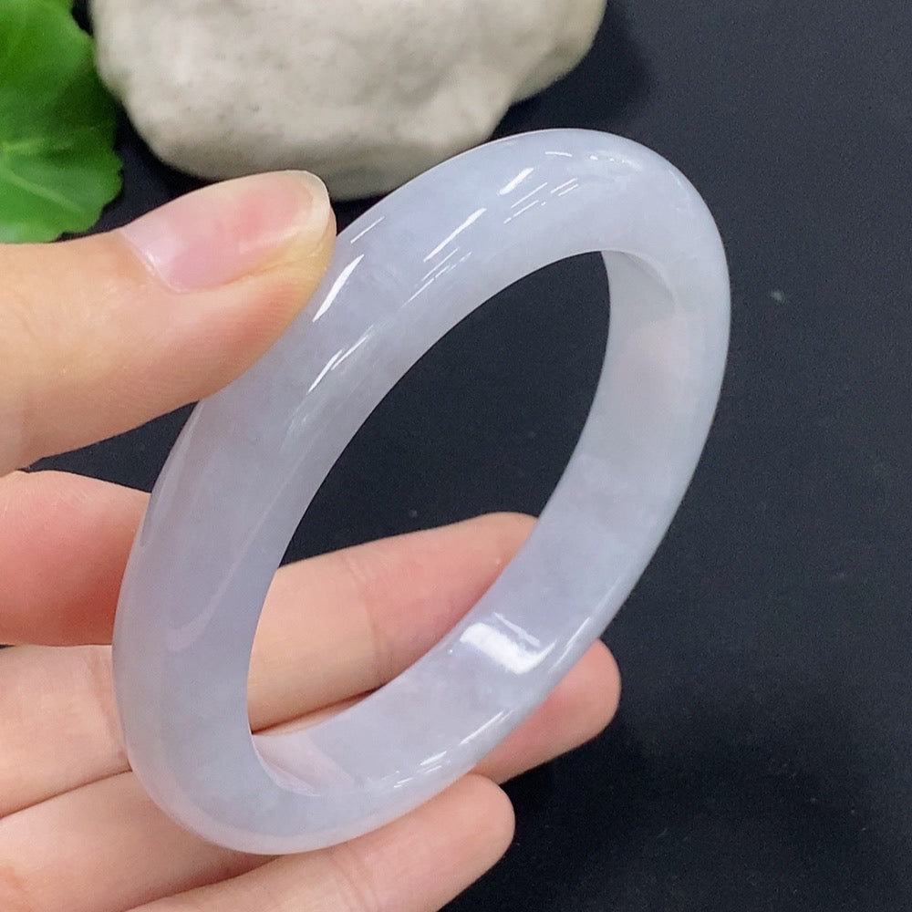 Jadeite Round Bangle