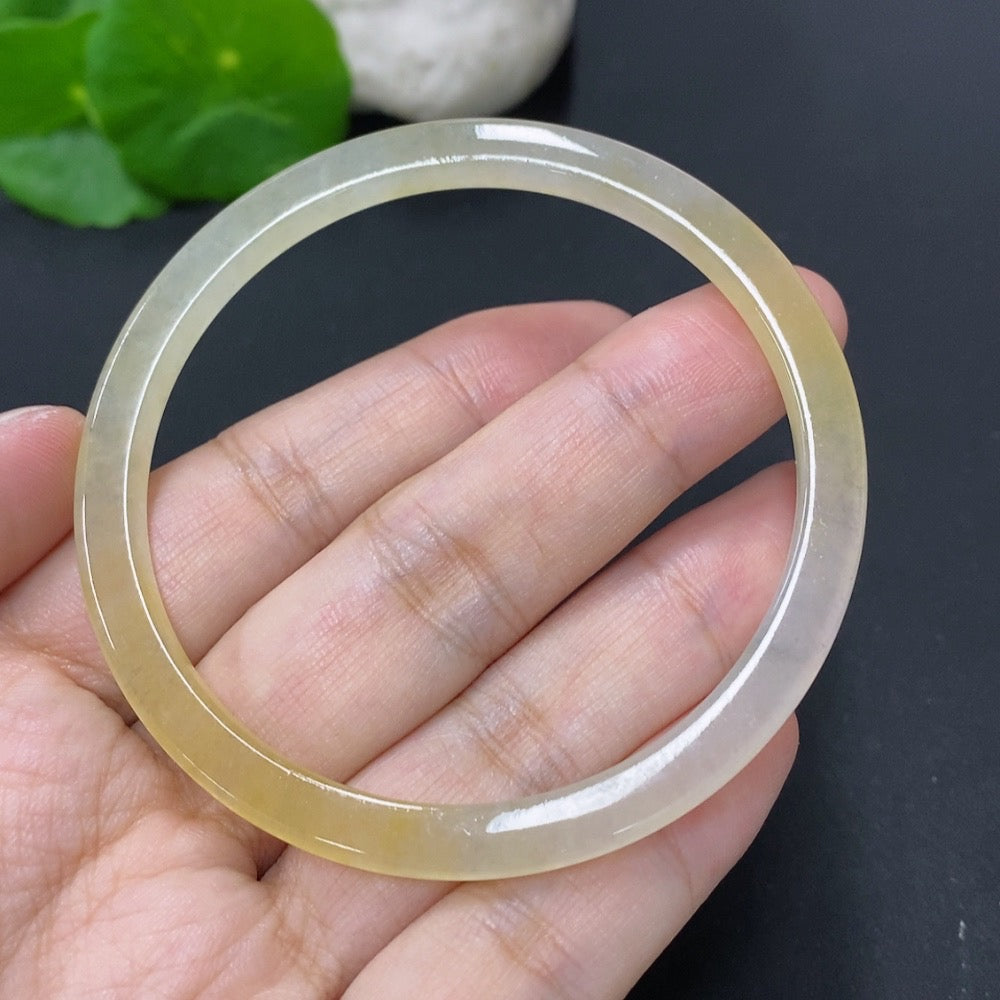 HKHQ jadeite round bracelet with undetermined color, weighs 15.3g, size 57.5, showcasing smooth, polished jade jewelry.