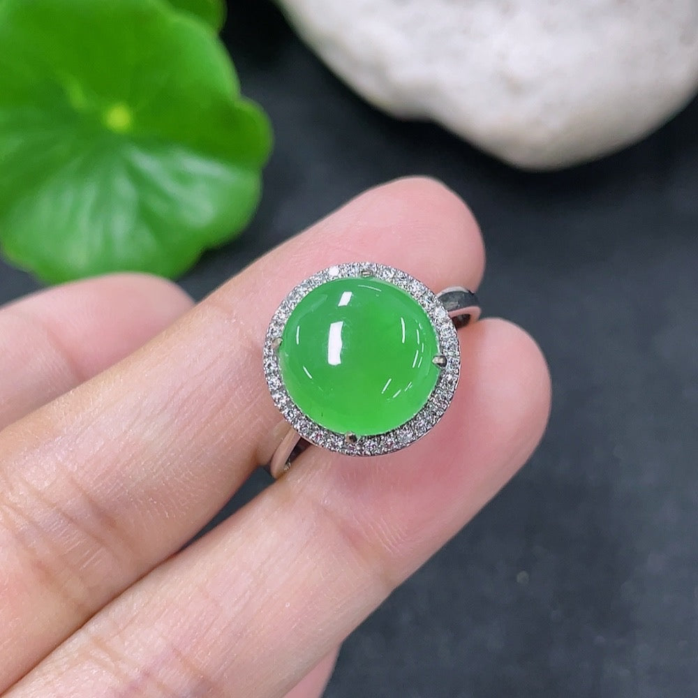 Jadeite Inlaid Ring 18k with Diamond Accents