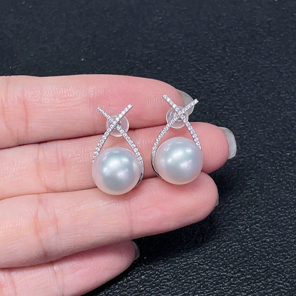 Seawater Pearl Earrings 18k Gold Non-Diamond