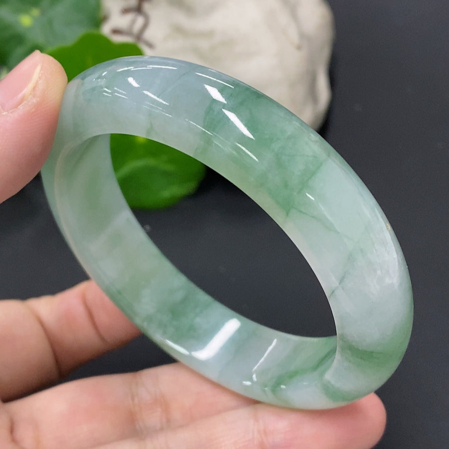 Jadeite round bracelet size 55.4 total weight approx. 66.1g (including other mineral components)