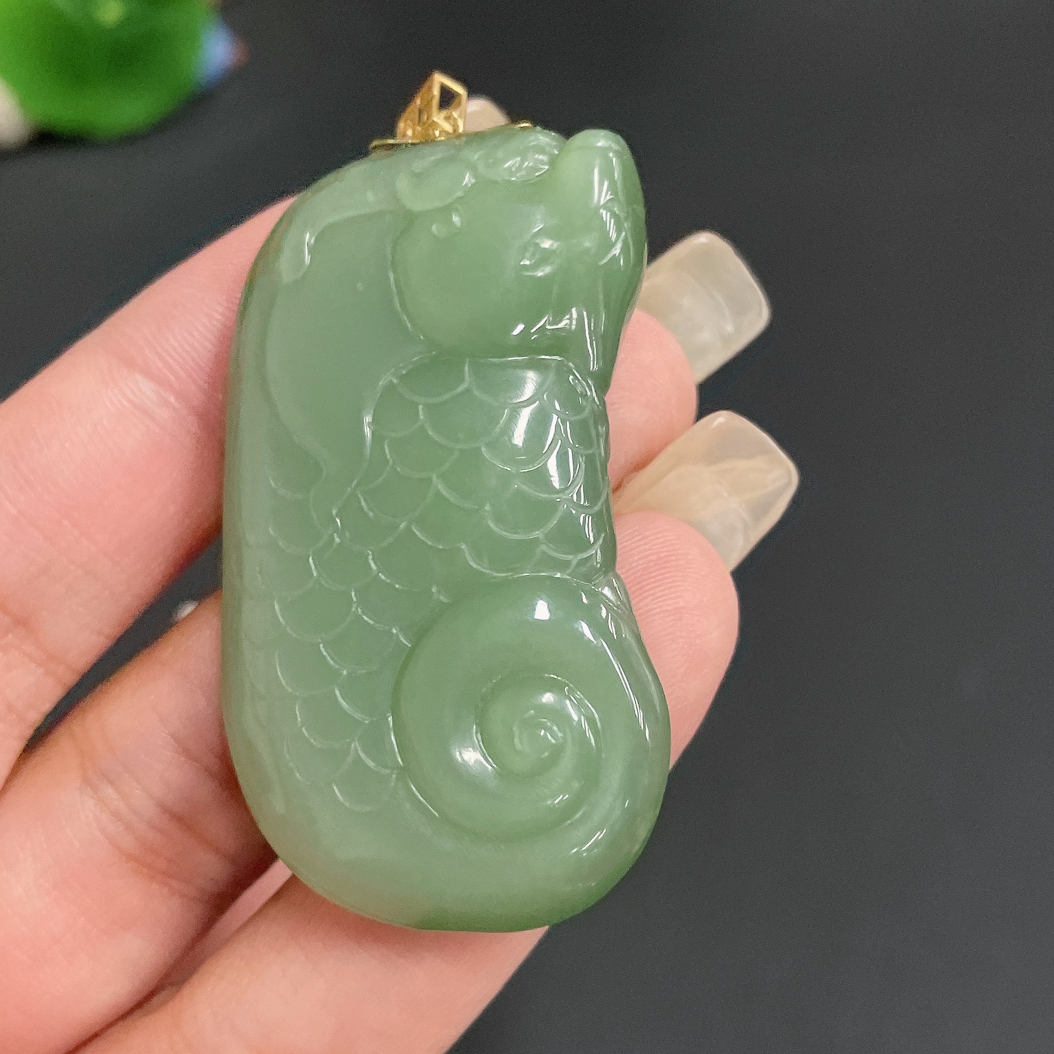 Hetian Jade Pendant, Dragon Fish, 18K Gold Clasp, Total Weight Approx. 24.4g