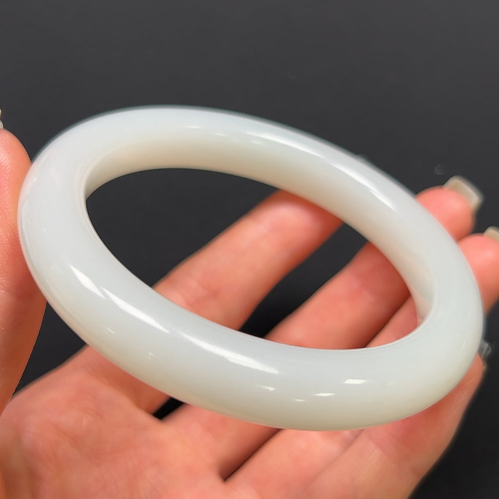 Round Hetian jade bracelet with 60.8mm diameter, 65.3g, featuring smooth polished jade beads, crafted by HKHQ.