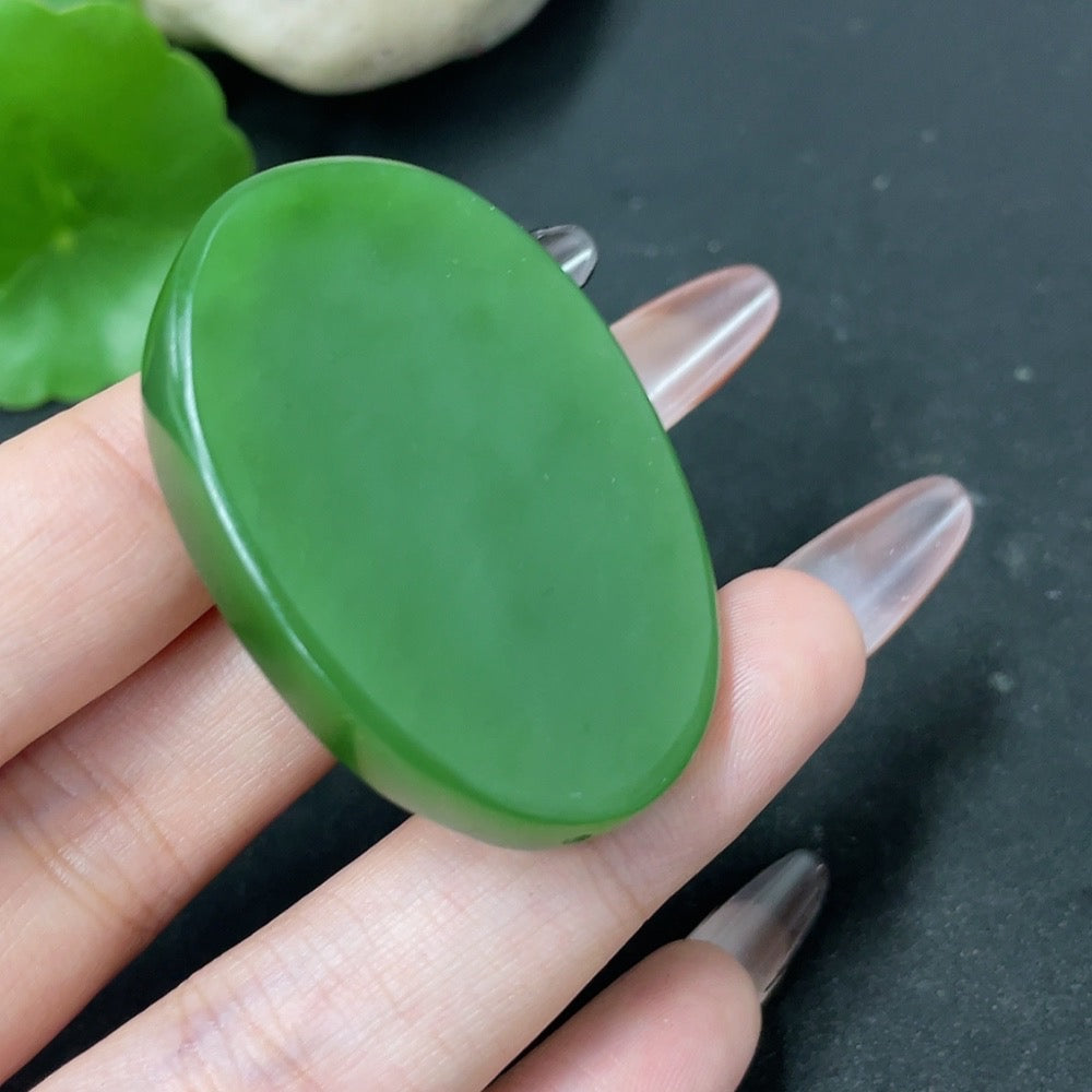 Hetian Jade Jasper pendant featuring the God of Wealth symbol, weighing about 28g, crafted by HKHQ.