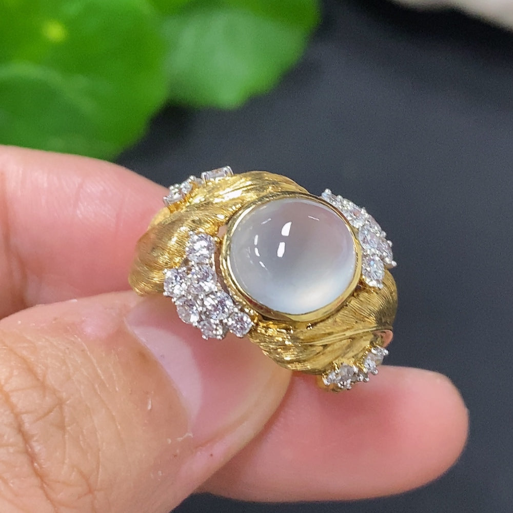 HUILIU HQ jadeite cabochon inlaid ring in 18K gold, size 11, with a smooth jade jadeite gemstone and gold band.