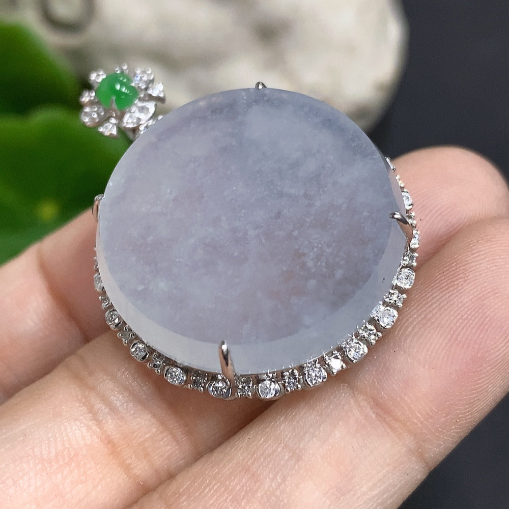 Jadeite Plain Pendant 18k Gold Total Weight 10.2g