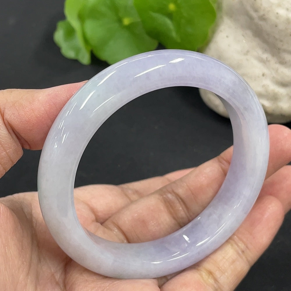 Jadeite Round Bangle
