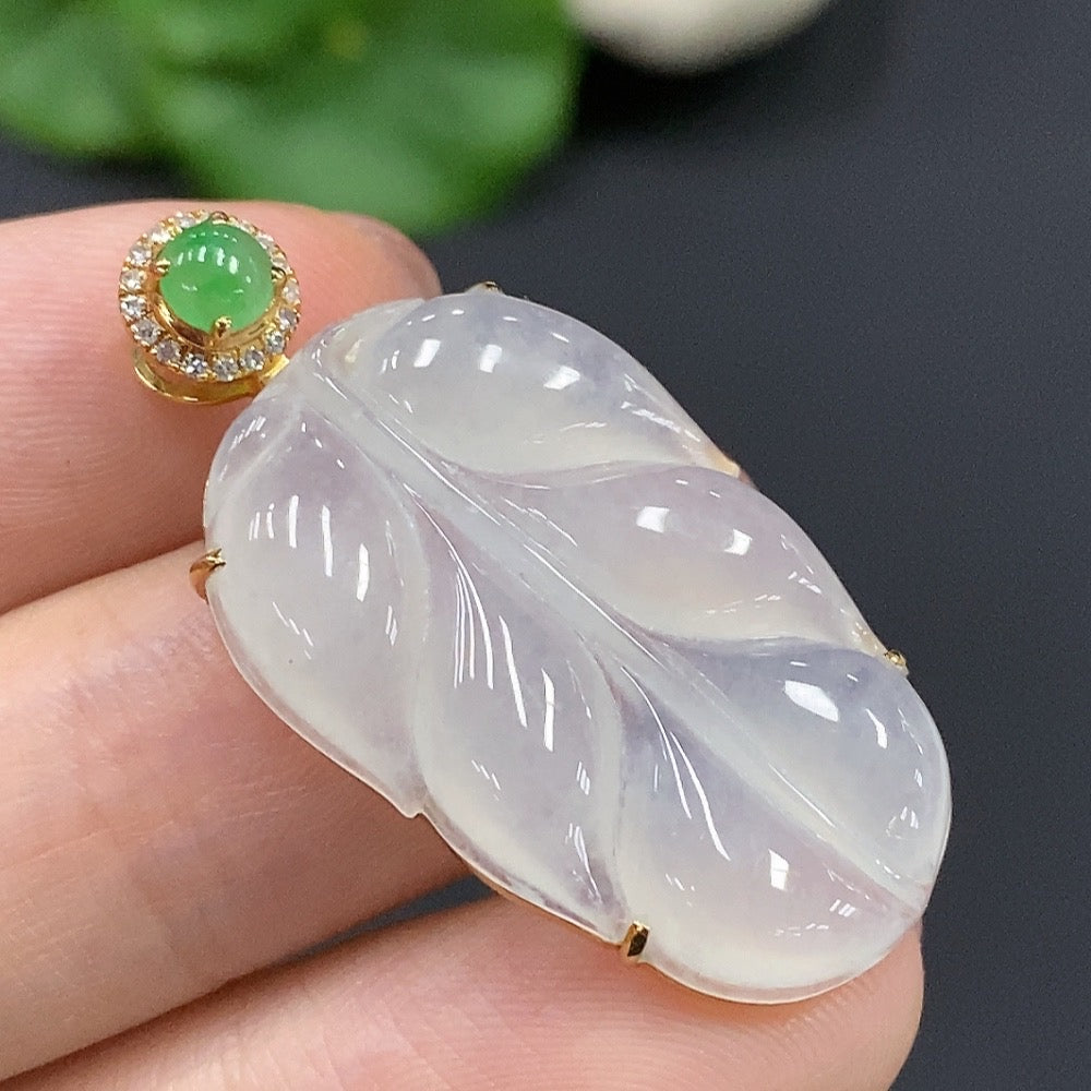 Jadeite Leaf Pendant 18K Gold Total Weight Approx. 5.1g