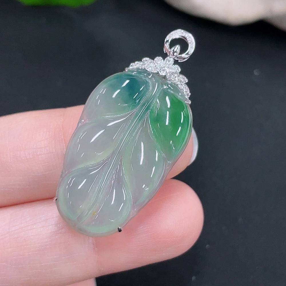 Jadeite leaf pendant with 18k gold accents and diamond details, weighing approximately 4.17g, crafted by HUILIU HQ.