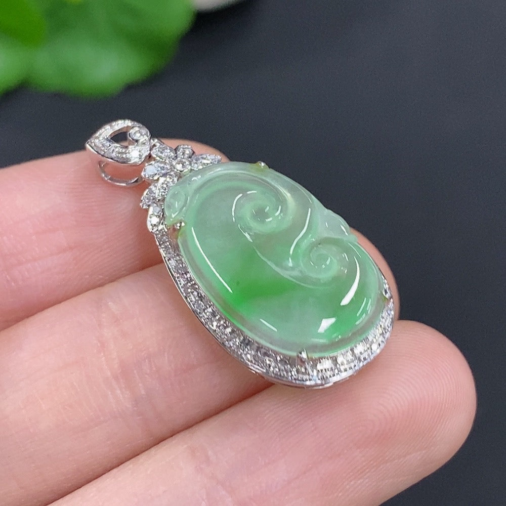 Jadeite Ruyi Pendant 18k Gold Total Weight Approx. 2.8g With Diamond Accents