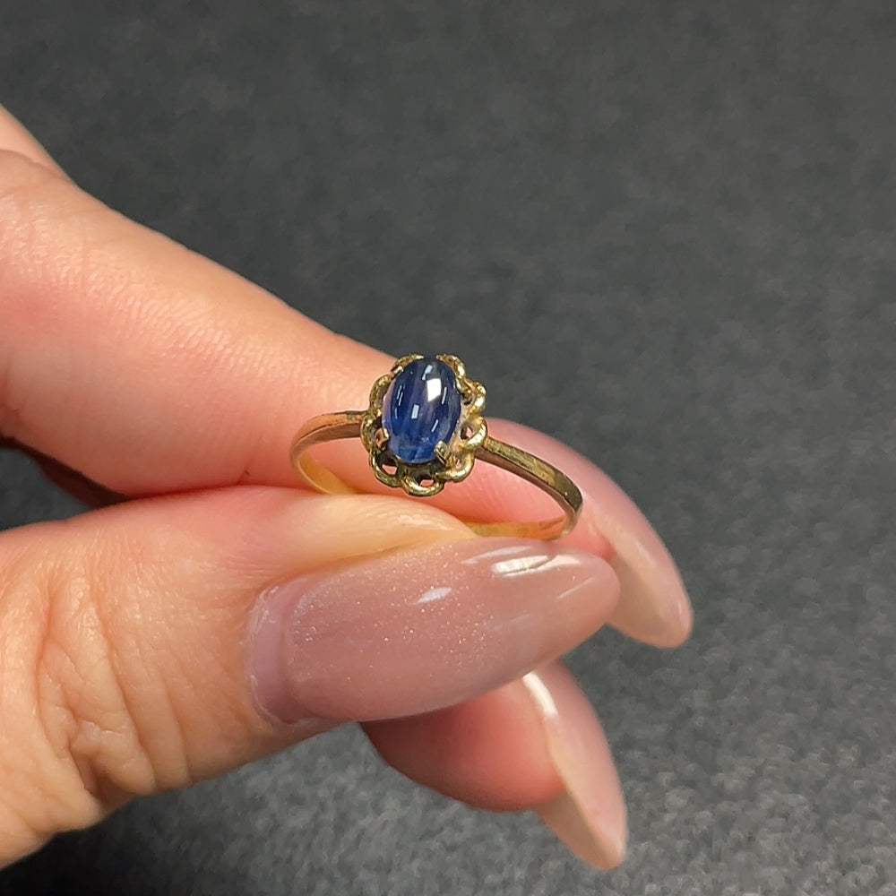 Huiliu HQ sapphire gemstone ring with no inscription, surface content 73%, featuring a polished silver band and a vibrant blue sapphire.