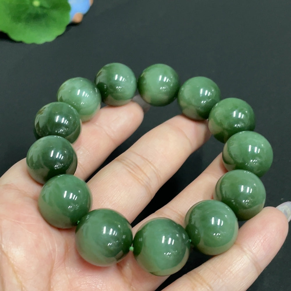 Huiliu HQ Hetian Jade Bead Bracelet with 16.2mm beads and a total weight of 96.1g, showcasing smooth, polished jade beads.