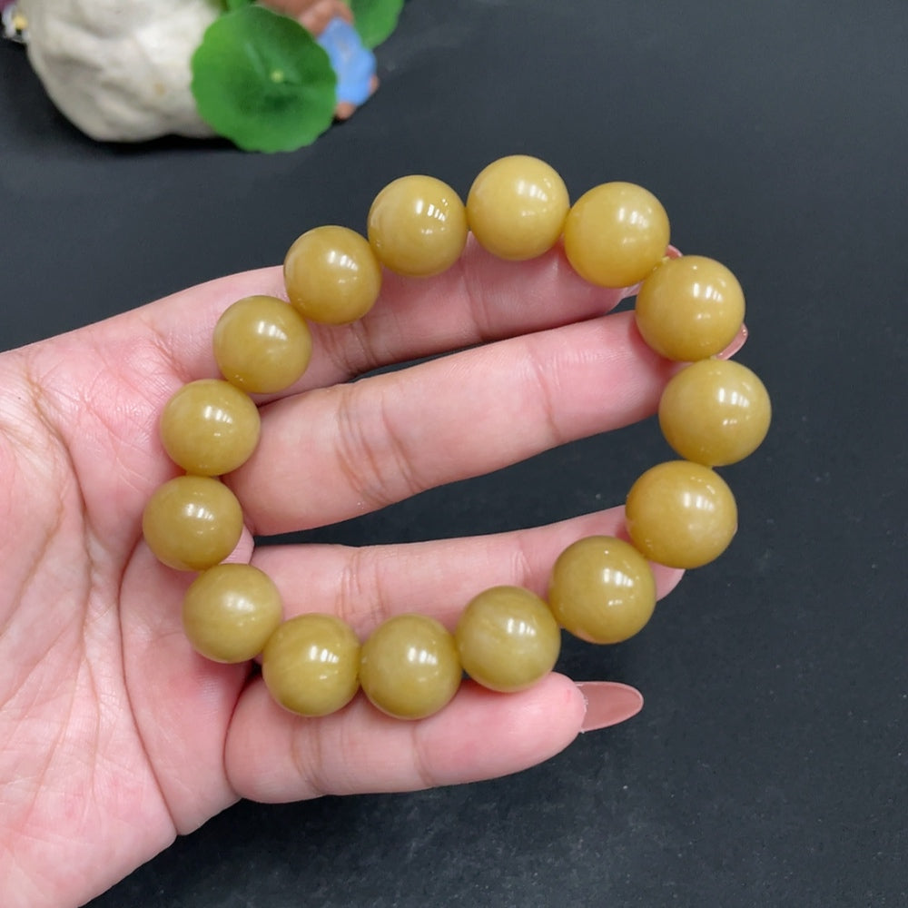 Hetian Jade bracelet by HUILIU HQ featuring approximately 13.6mm jade beads and a total weight of 61.7g.