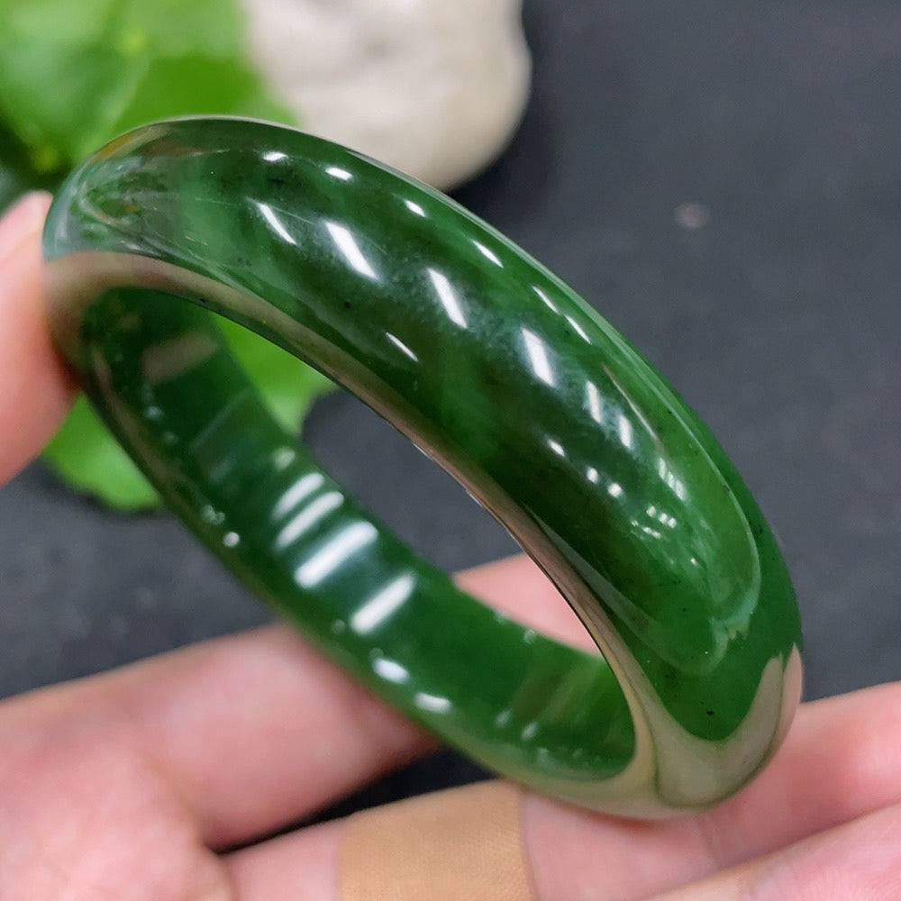 Green Hetian Jade round bracelet with 52.5cm size, approx. 59.7g, featuring smooth polished jade beads from HUILIU HQ.