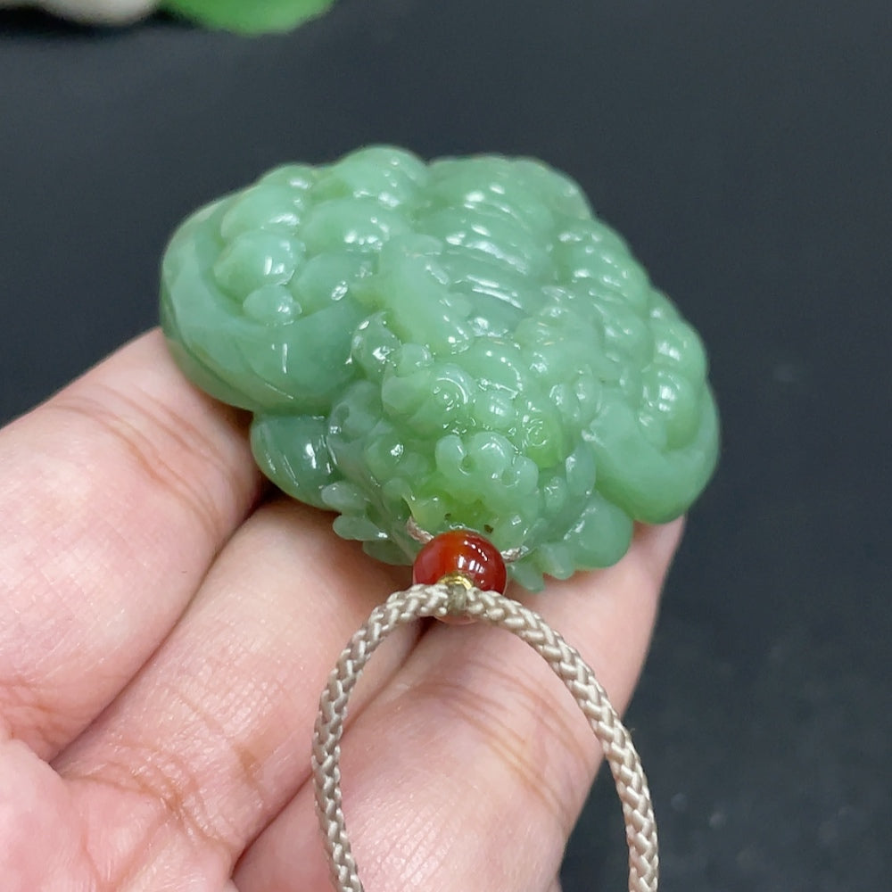 Hetian Jade pendant featuring a dragon turtle design, weighing approx. 67.5g with rope, crafted by HUILIU HQ.