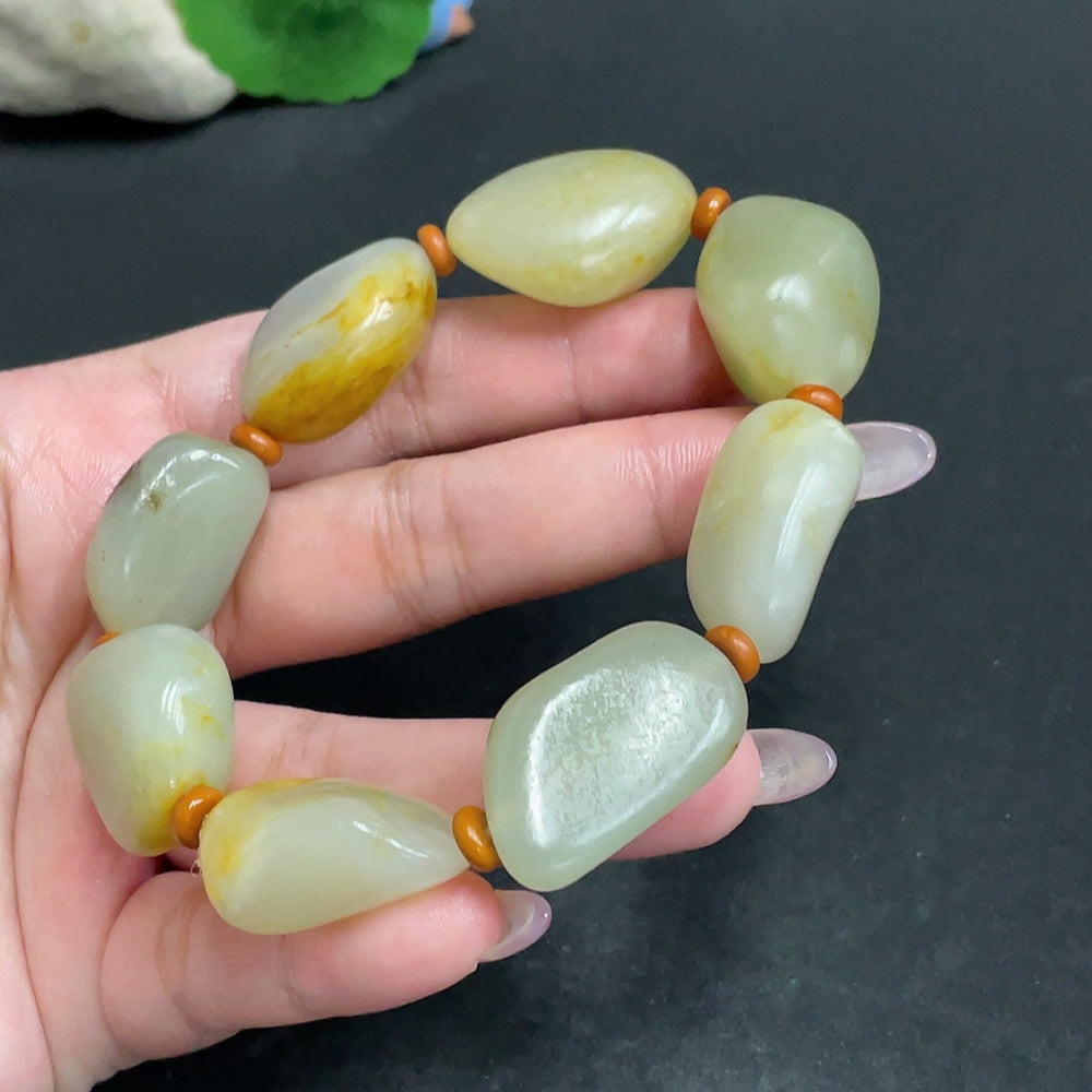 Huiliu HQ Hetian Jade Seed Material Bracelet with undetermined skin color formation, weighing approximately 99.3g.