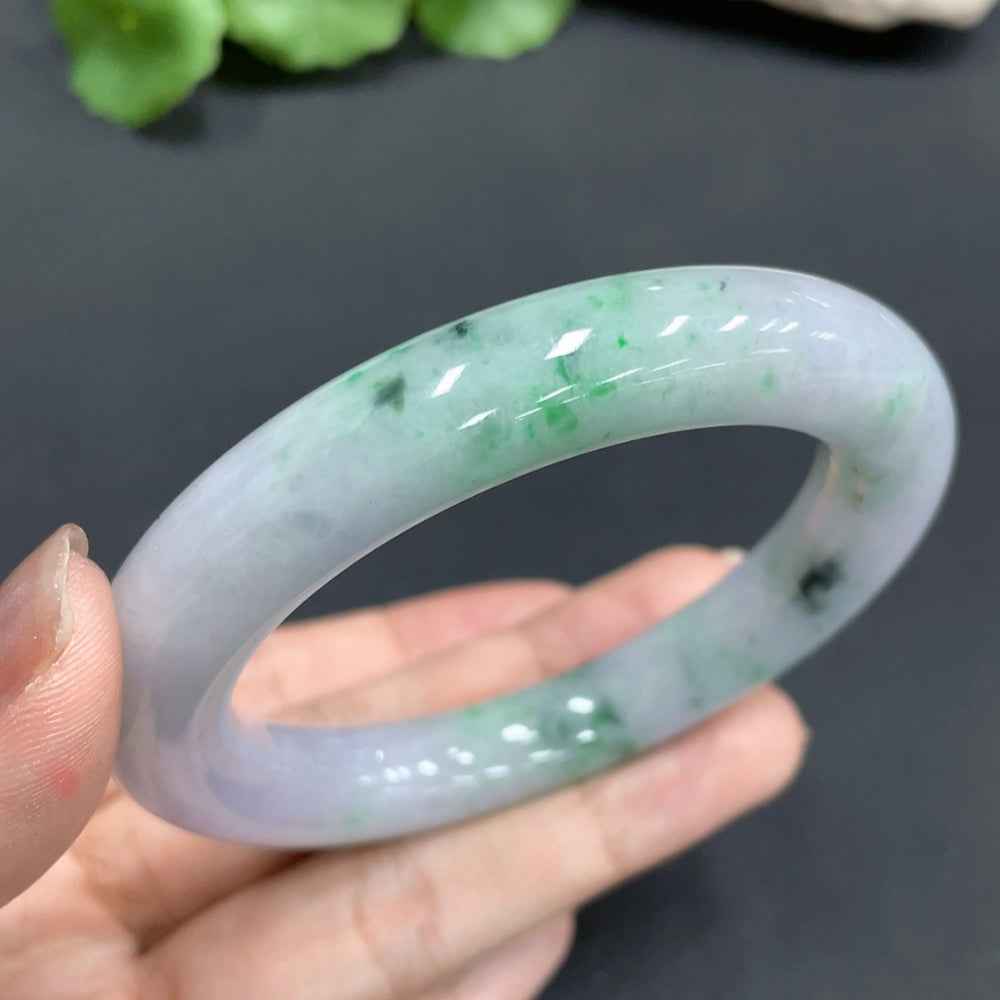 HUILIU HQ jadeite bangle, 57.5mm, smooth green jade bracelet with polished finish, natural stone appearance.
